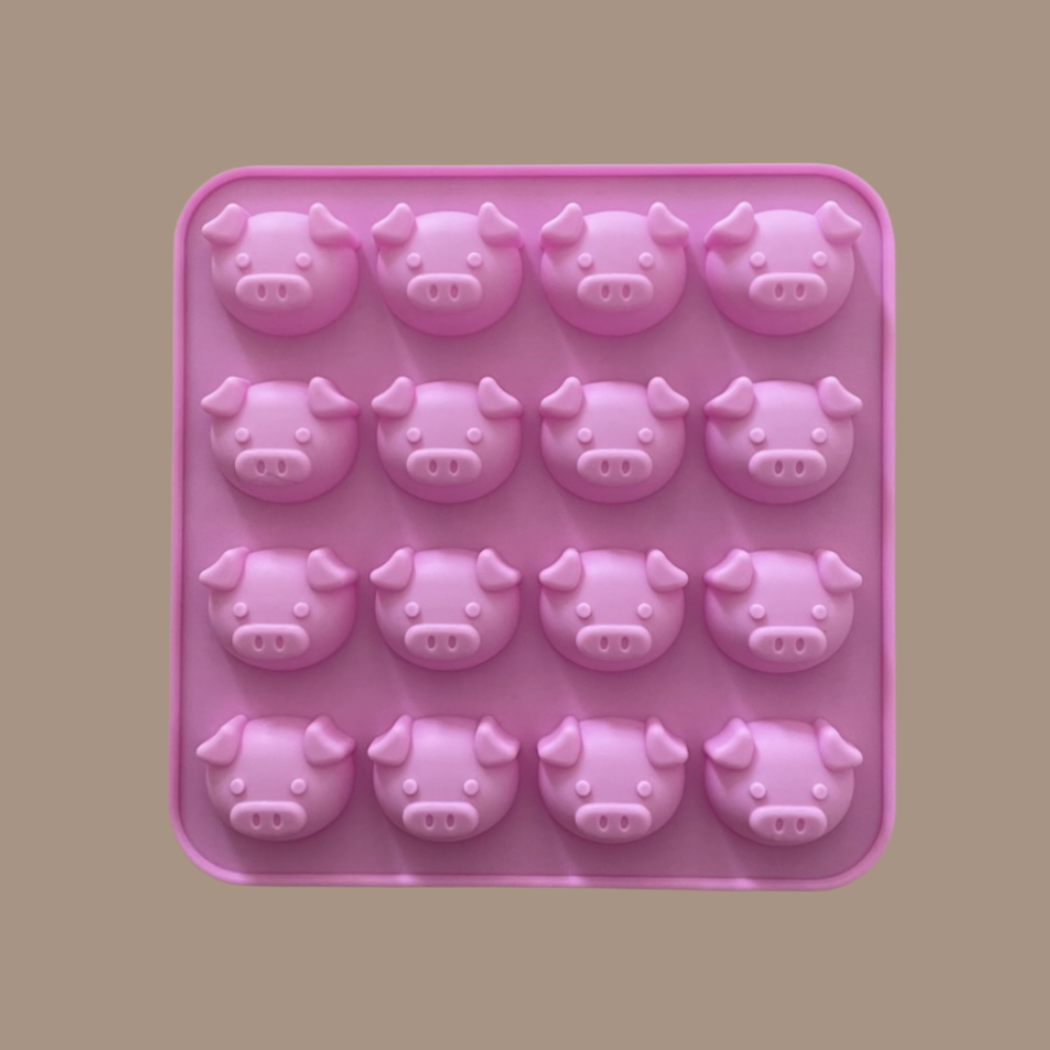 Twelve Little Piggies Mould